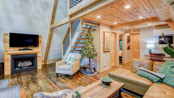 Cabin, Multiple Beds, Patio, Mountain View (Black Bear Sauna & Plunge) | Living area