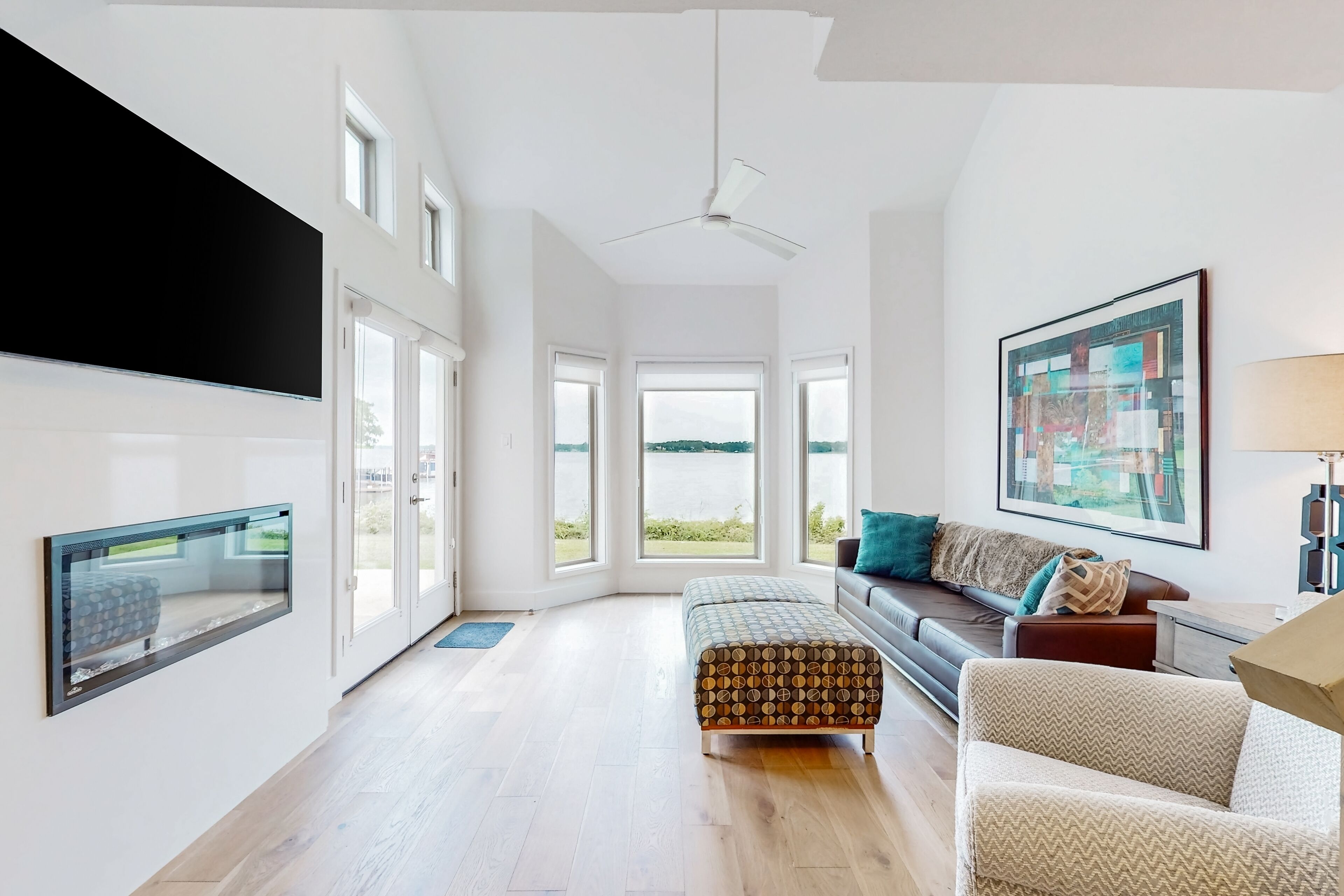 Modern, updated 2-story townhomes with lake views