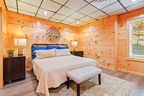 Family Cabin, Mountain View | 5 bedrooms, desk, free WiFi - Elevated Escape by Ghosal Luxury Lodging (Sevierville)