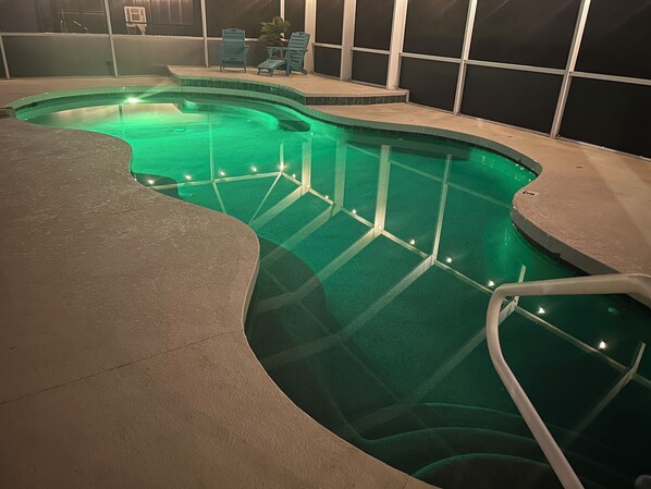 Outdoor pool, a heated pool - 2 bedroom home close to Boca Grande!
Private Poolside Paradise!
Golfer's Dream! (Rotunda West)