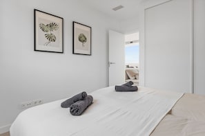 2 chambres, fer et planche à repasser, lit de bébé portatif, Wi-Fi