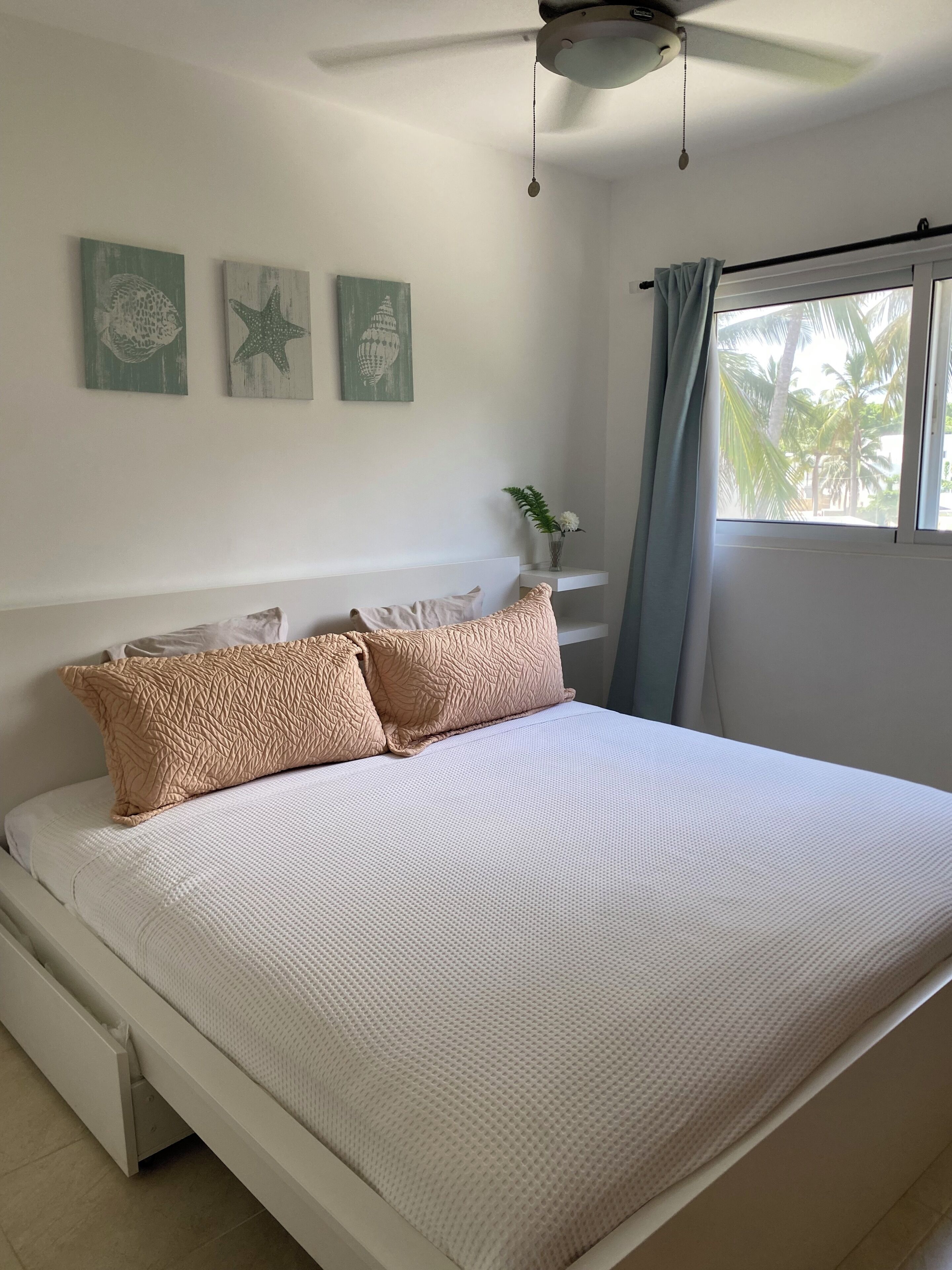 Comfort Apartment, Balcony, Beach View | 1 bedroom, individually decorated, individually furnished