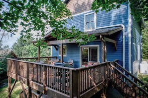 Terrace/patio - Dogwood Den (Banner Elk)