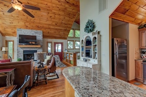 House, Multiple Beds, Hot Tub, Mountain View (1 Beautiful View) | Living area | Fireplace - 1 Beautiful View (Blowing Rock)