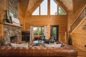 Living area - Merrywether Lodge (Boone)