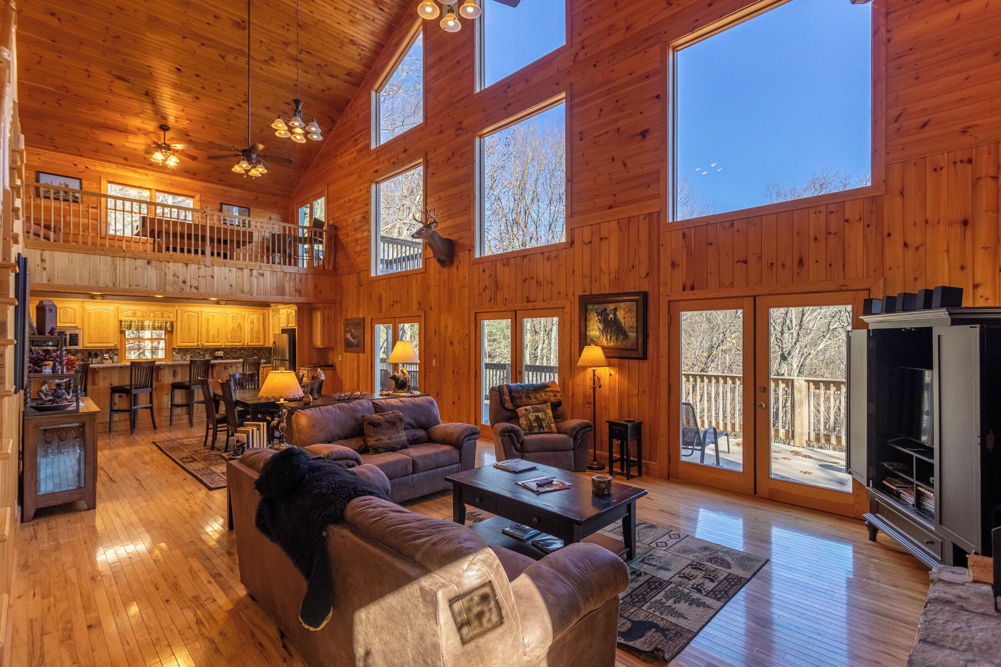 Cabin, Multiple Beds, Hot Tub, Mountain View (Stress ReLeaf) | Living area