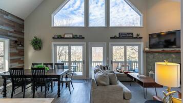 House, Multiple Beds, Hot Tub, Mountain View (Sky High Chalet) | Living area | Fireplace