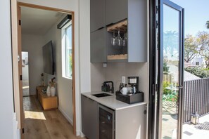 Fridge, microwave, oven, stovetop - The Heart of Hollywood House
- Newly Built w/ Hot Tub - (Los Angeles)