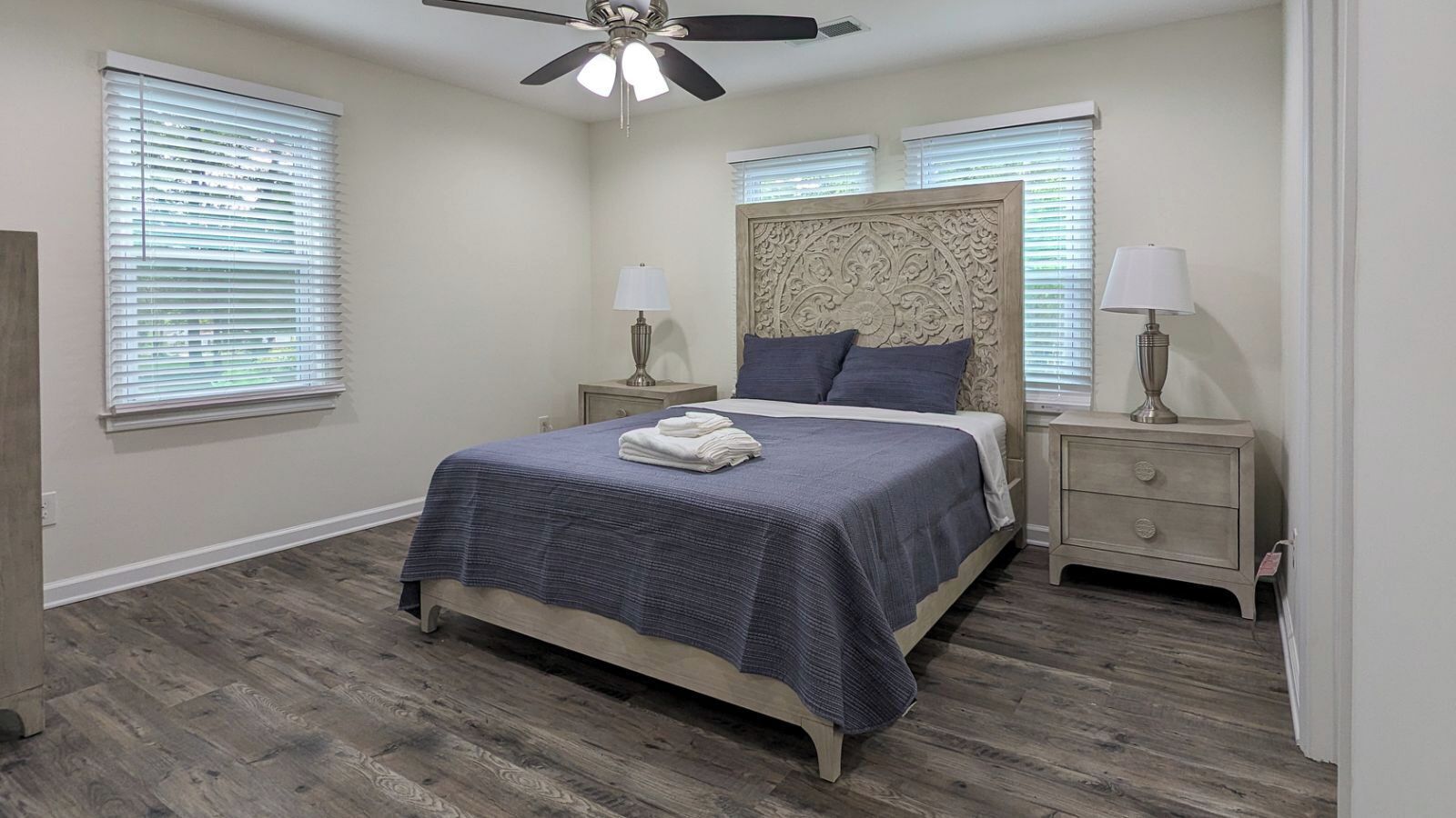 3 habitaciones, escritorio, cuna de viaje y wifi 