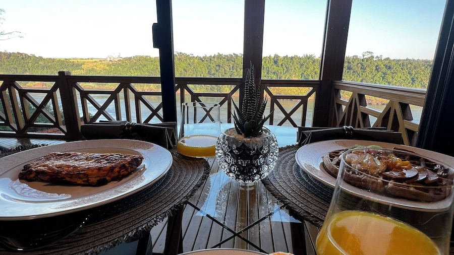 Costa del Sol Iguazú Suites for couples