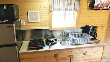 Fridge, microwave, cookware/dishes/utensils