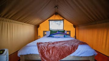 1 bedroom, iron/ironing board, travel crib, WiFi