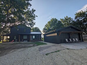 Exterior - New 5- Star Large, Private House, With No Neighbors (Salina)