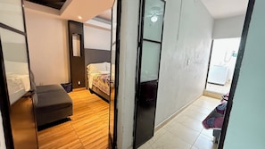 2 bedrooms, down duvets, free WiFi