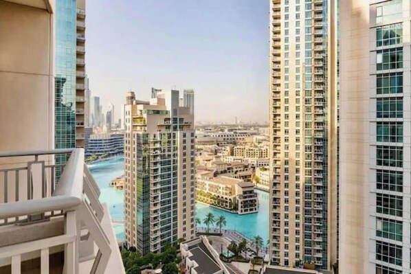 Property grounds - Fountain dance view from balcony downtown Dubai (Dubai)