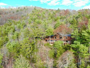 Exterior - Angels Envy (Lenoir)