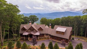 Exterior - The Phoenix at Eagles Nest (Banner Elk)