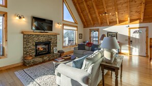 House, Multiple Beds, Hot Tub, Mountain View (Heavenly Haven Retreat) | Living area - Heavenly Haven Retreat (Sugar Grove)
