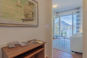 Apartment | Living area | TV