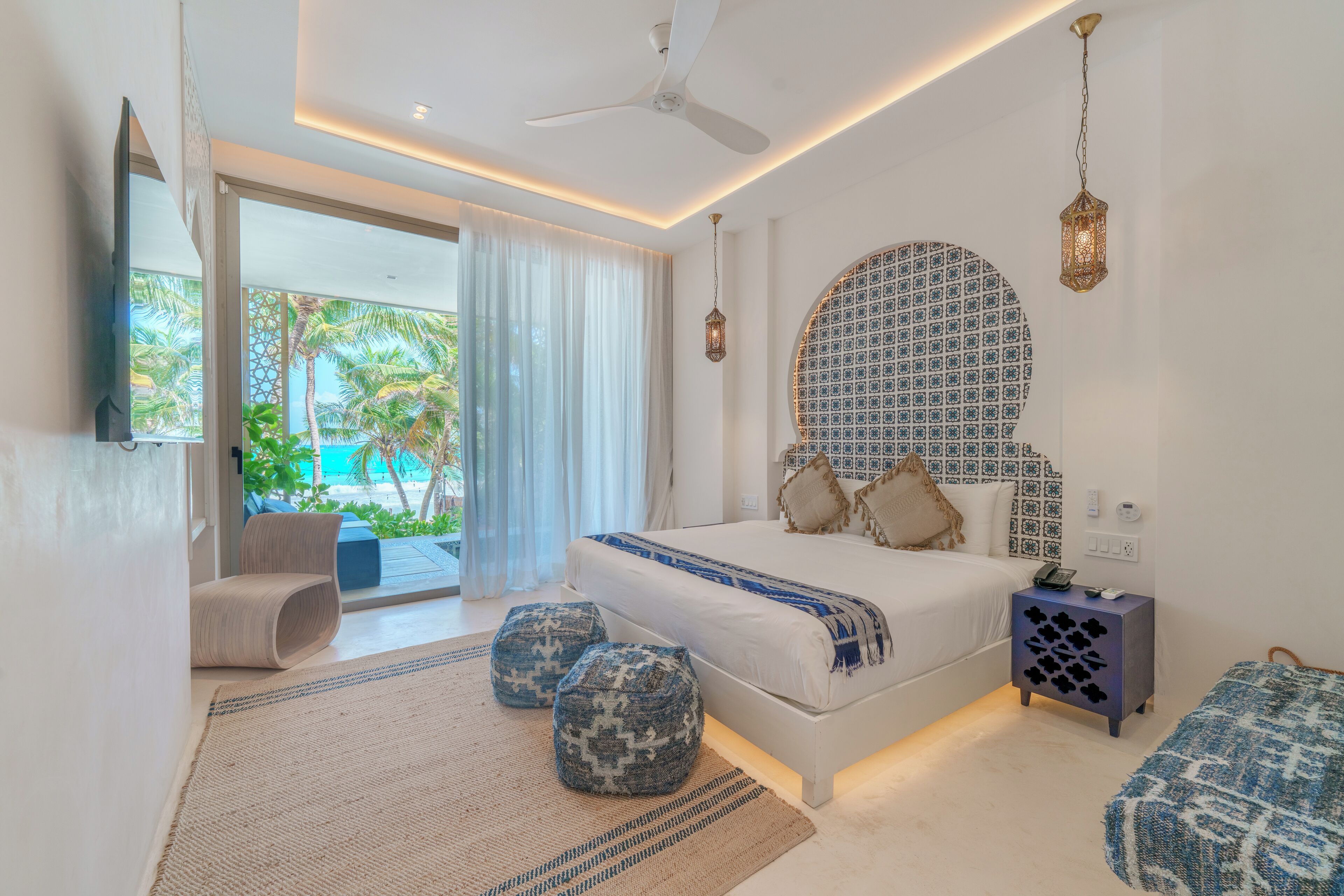 Luxury Beachfront Private Pool Suite | 1 多间卧室、高档床上用品、羽绒被、迷你吧