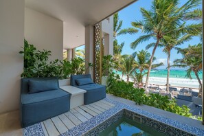 Luxury Beachfront Private Pool Suite | Strand-/Meerblick