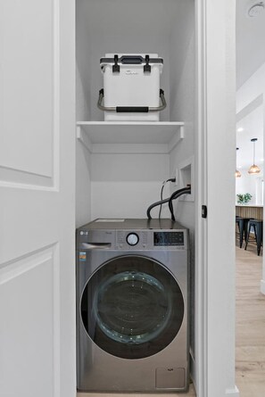 Interior - Big Rock in Arvada (Arvada)