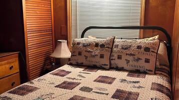 3 habitaciones, tabla de planchar con plancha y wifi gratis