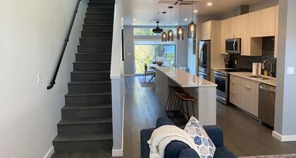 Modern East Austin Condo in Great Location
