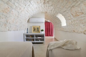 Apartment | 2 bedrooms, bed sheets - Terrazza 42 by Wonderful Italy (Ostuni)