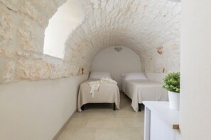 公寓 | 2 多间卧室、床单