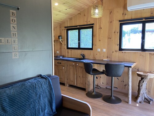 My Ocean Cabin with Garden and Air Conditioning, Steps from the Beach