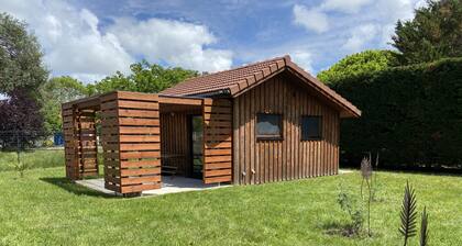 Chalet 'Ma Cabane Océan' avec terrasse privée, jardin privé et climatisation