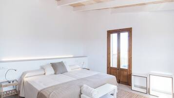 6 makuuhuonetta, silitysrauta/-lauta, ilmainen Wi-Fi, vuodevaatteet