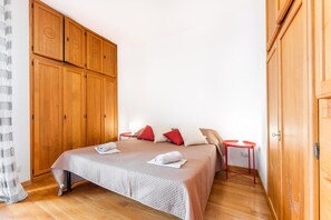 1 chambre, accès au Wi-Fi (inclus), literie fournie