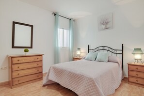 3 habitaciones, tabla de planchar con plancha y wifi gratis 