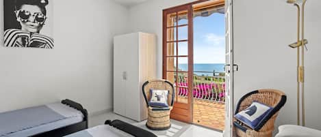 4 chambres, accĂšs au Wi-Fi (inclus)