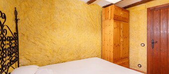 Landhaus 'Antiga 5' mit Bergblick und WLAN