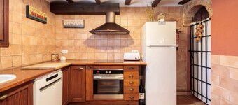 Country House 'Antiga 5' with Mountain View and Wi-Fi