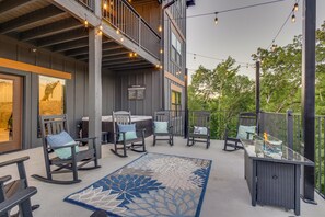 Terrace/patio - Special Offer•6BD•Pool•Theater•Games•Views (Sevierville)
