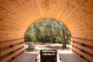 Property grounds - Holiday Home 'Trulli Kairos' with Private Pool, Wi-Fi and Air Conditioning (Ostuni)