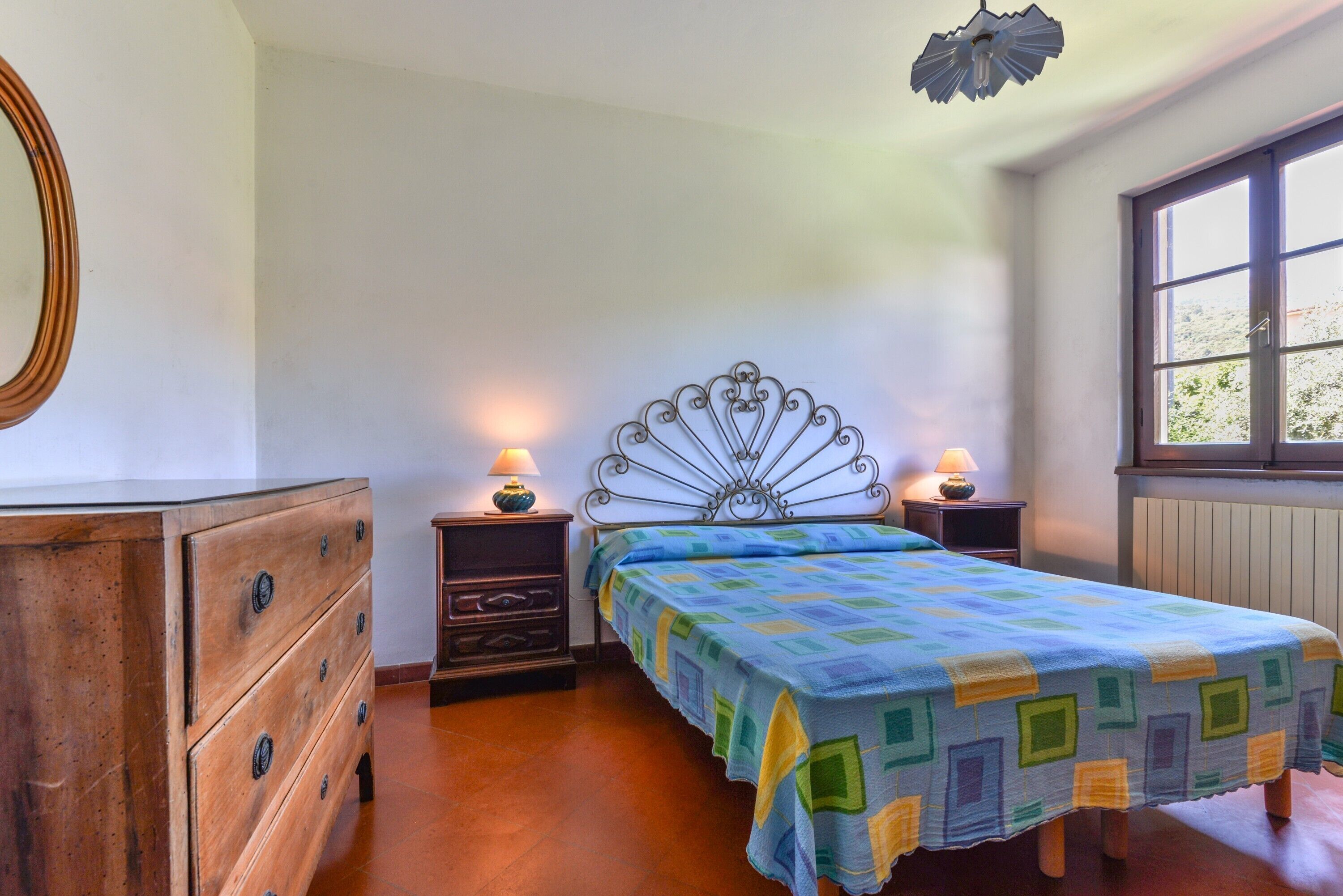 3 makuuhuonetta, silitysrauta/-lauta, ilmainen Wi-Fi