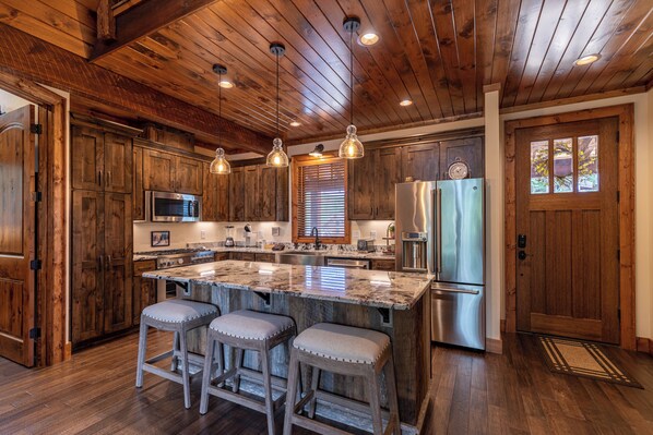 Cabin, Multiple Beds, Patio, Mountain View (An Escape to Remember at Eagles Nest) | Private kitchen | Coffee/tea maker - An Escape to Remember at Eagles Nest (Banner Elk)