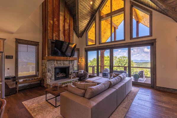 House, Multiple Beds, Hot Tub, Mountain View (Bella Vista at Eagles Nest) | Living area | Fireplace - Bella Vista at Eagles Nest (Banner Elk)