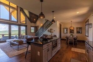 House, Multiple Beds, Hot Tub, Mountain View (Bella Vista at Eagles Nest) | Living area | Fireplace - Bella Vista at Eagles Nest (Banner Elk)