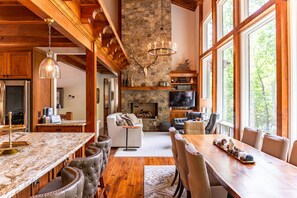 Ferienhaus, Mehrere Betten, Whirlpool, Bergblick (A Robins Nest) | Speisen