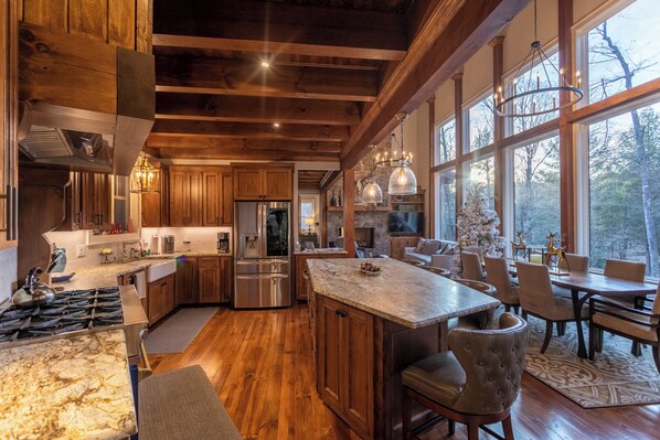 House, Multiple Beds, Hot Tub, Mountain View (A Robins Nest) | Private kitchen | Coffee/tea maker - A Robins Nest (Blowing Rock)