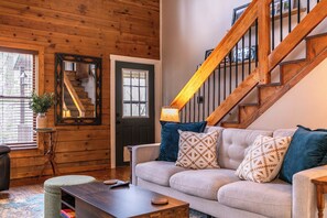 Cabin, Multiple Beds, Patio, Mountain View (Tweetsie Den) | Living area - Tweetsie Den (Boone)