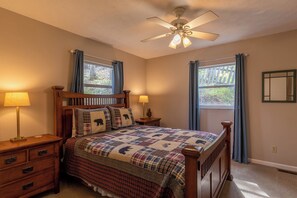 獨棟房屋, 多張床, 庭院, 山景 (A Treetop Escape) | 2 間臥室、獨特裝潢、布置獨特、床單