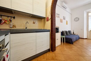 Interior - Apartment 'Casabaffo' with Balcony and Wi-Fi (Piombino)