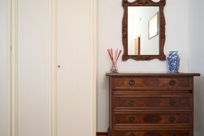 Interior - Apartment 'Casabaffo' with Balcony and Wi-Fi (Piombino)